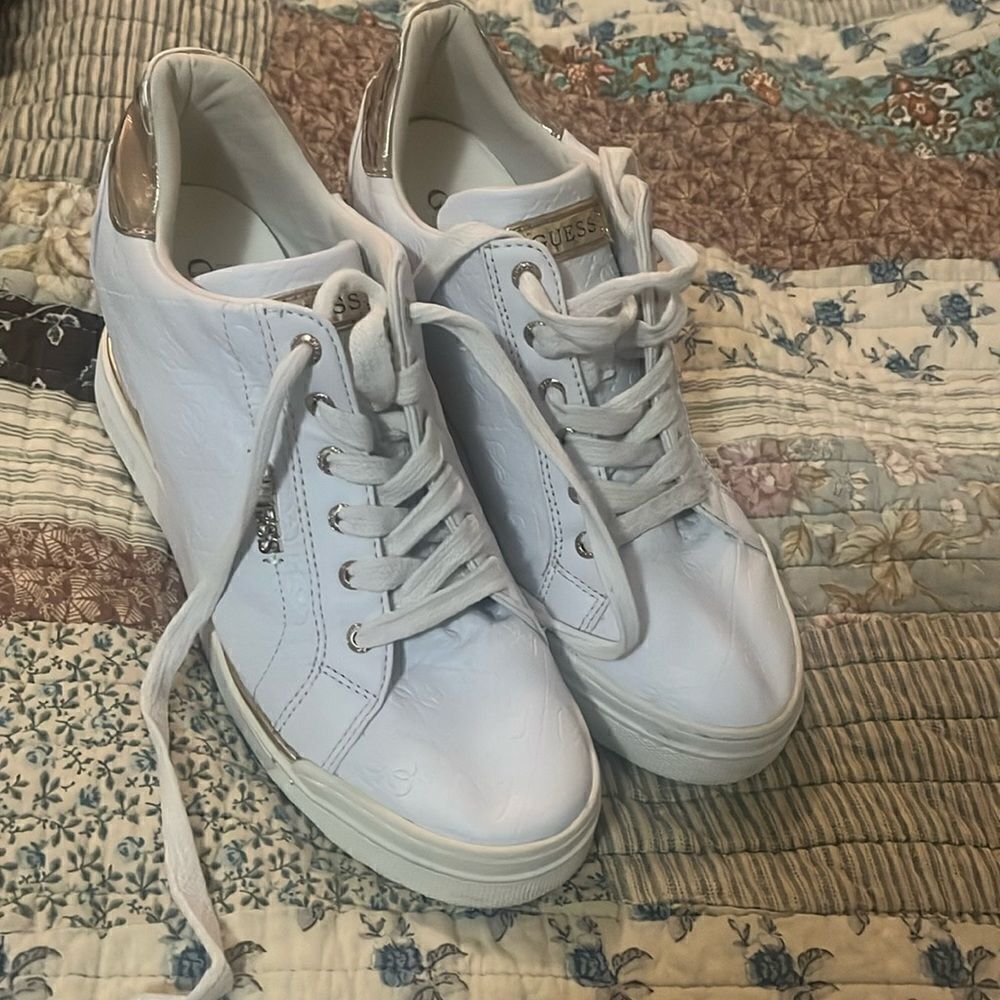 Guess hidden wedge sneakers